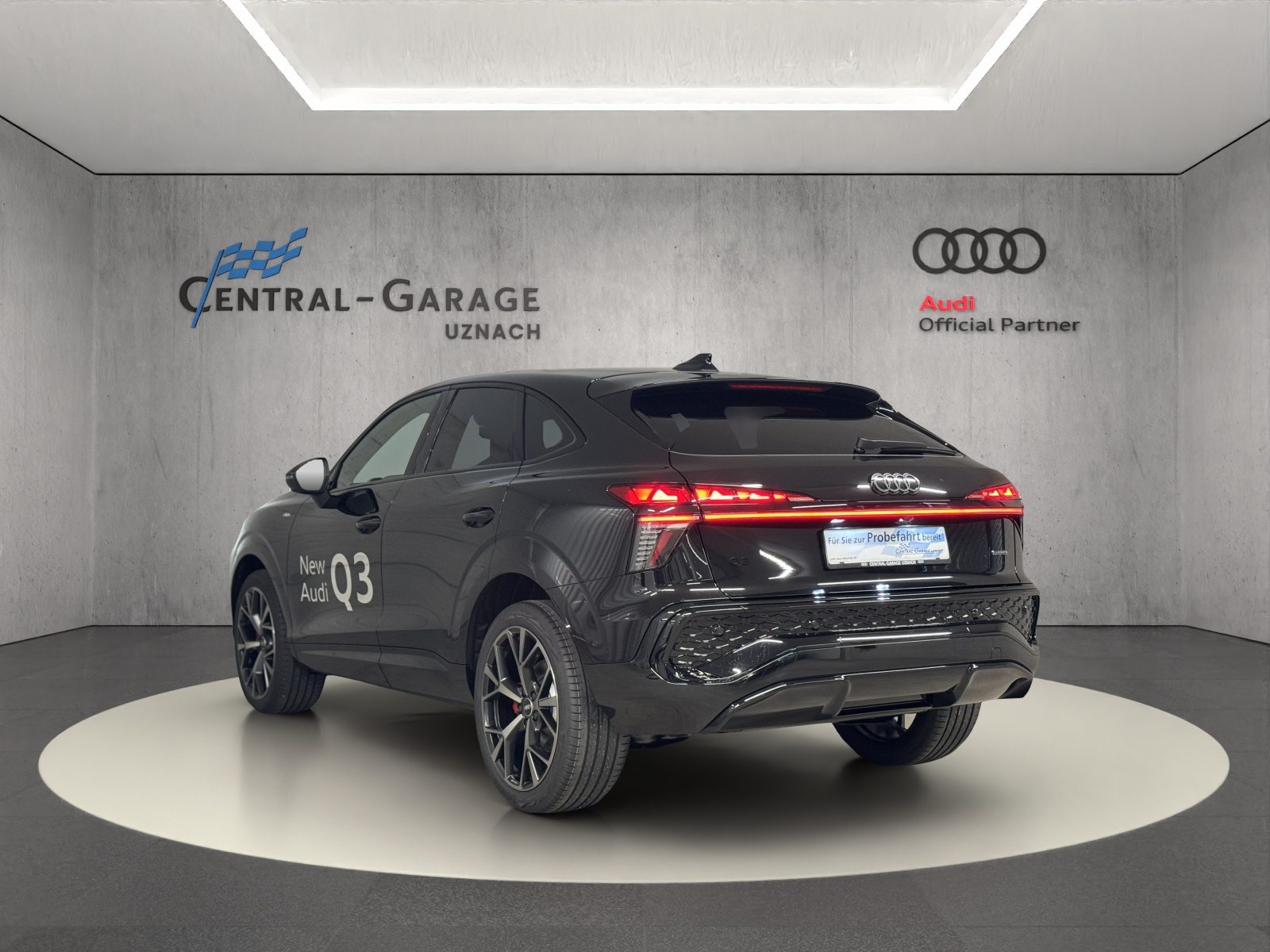 AUDI Q3 SB TFSI 195 kW, Petrol, New car, Automatic - 3