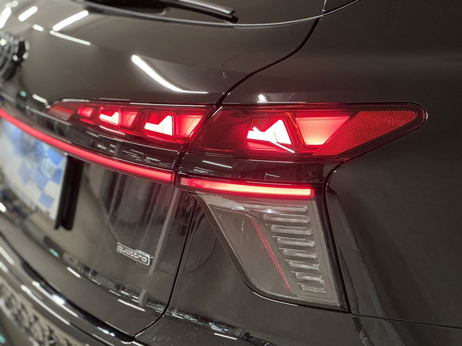 AUDI Q3 SB TFSI 195 kW, Petrol, New car, Automatic - 6