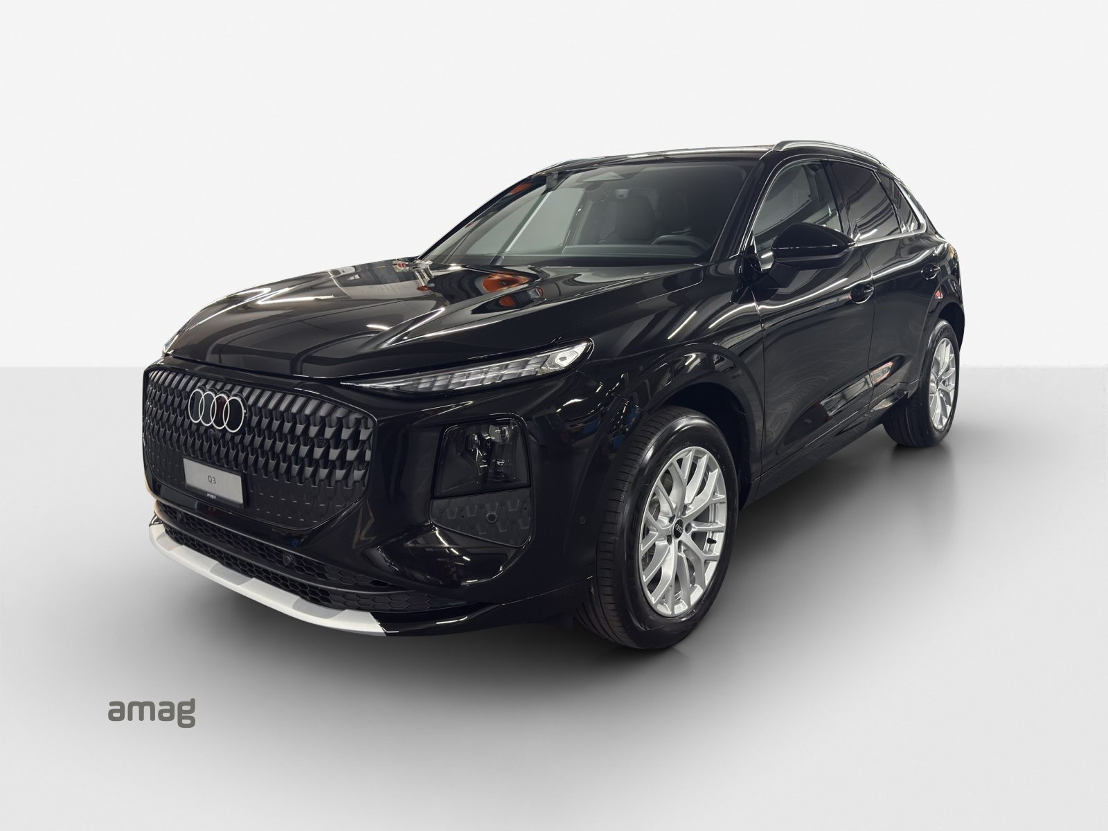 AUDI Q3 SUV TFSI 110 kW, Benzina, Auto nuove, Automatico