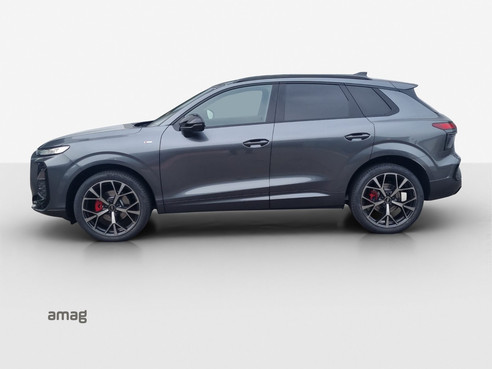 AUDI Q3 SUV TFSI 110 kW, Essence, Voiture nouvelle, Automatique - 2