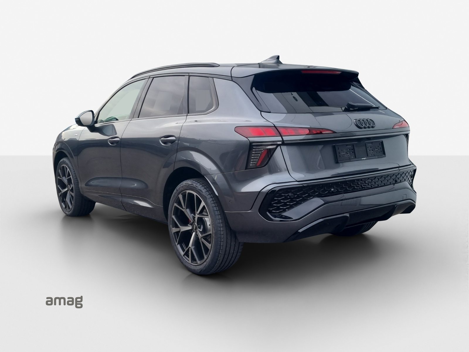 AUDI Q3 SUV TFSI 110 kW, Essence, Voiture nouvelle, Automatique - 3