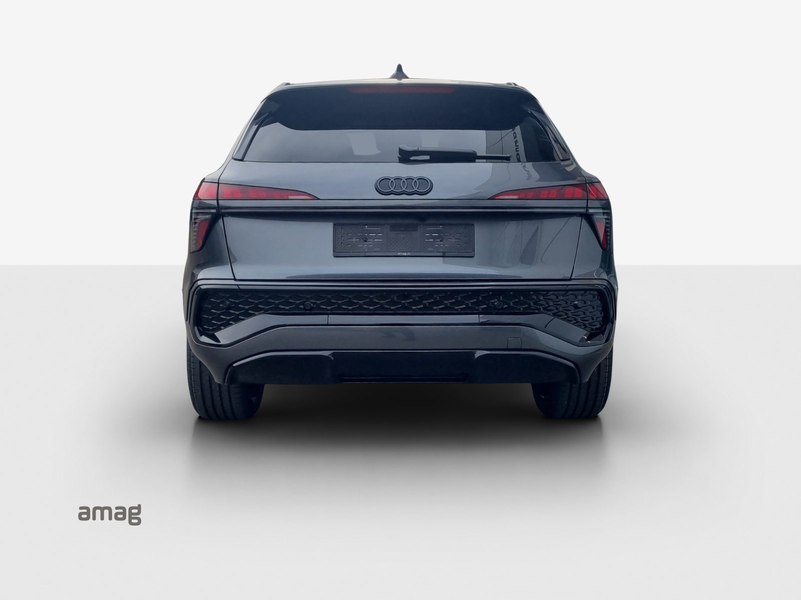 AUDI Q3 SUV TFSI 110 kW, Essence, Voiture nouvelle, Automatique - 4