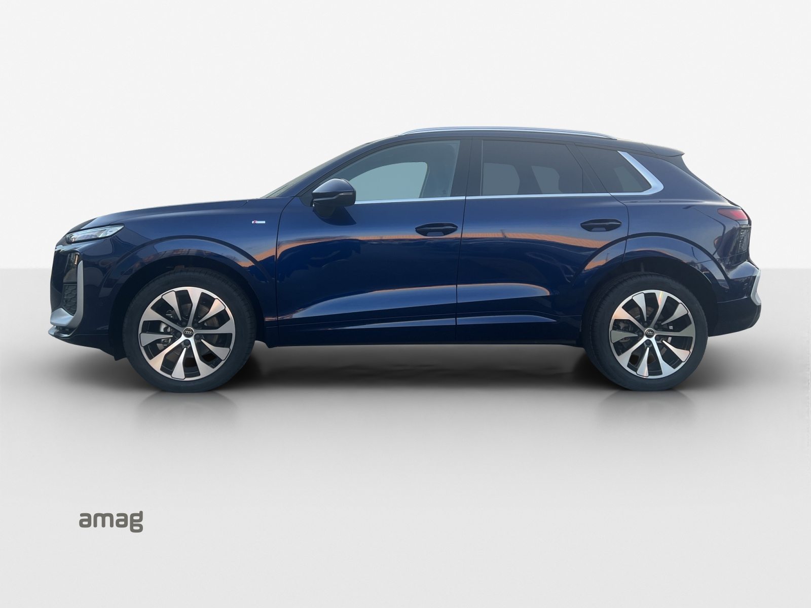 AUDI Q3 SUV TFSI 110 kW, Essence, Voiture nouvelle, Automatique - 2