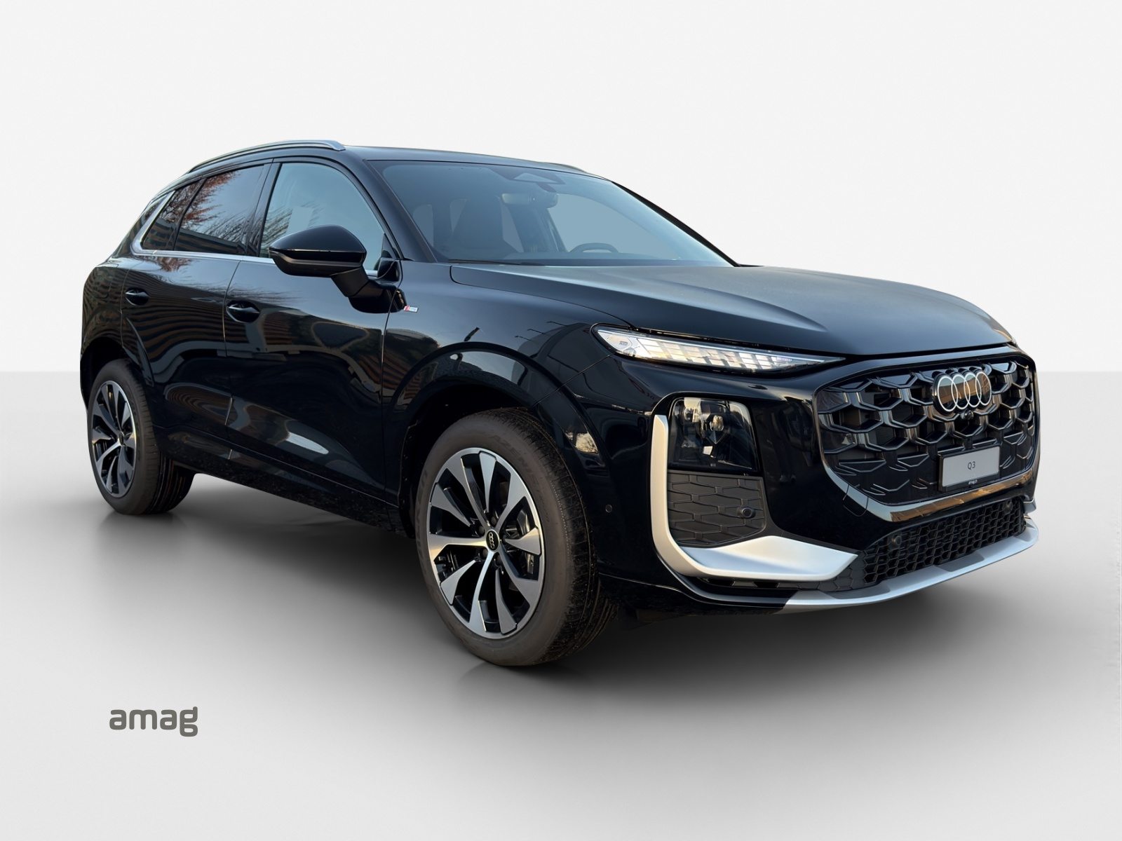 AUDI Q3 SUV TFSI 110 kW, Essence, Voiture nouvelle, Automatique - 6