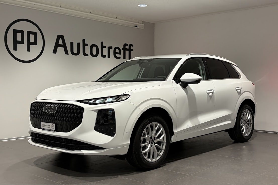 AUDI Q3 SUV TFSI 110 kW, Petrol, New car, Automatic