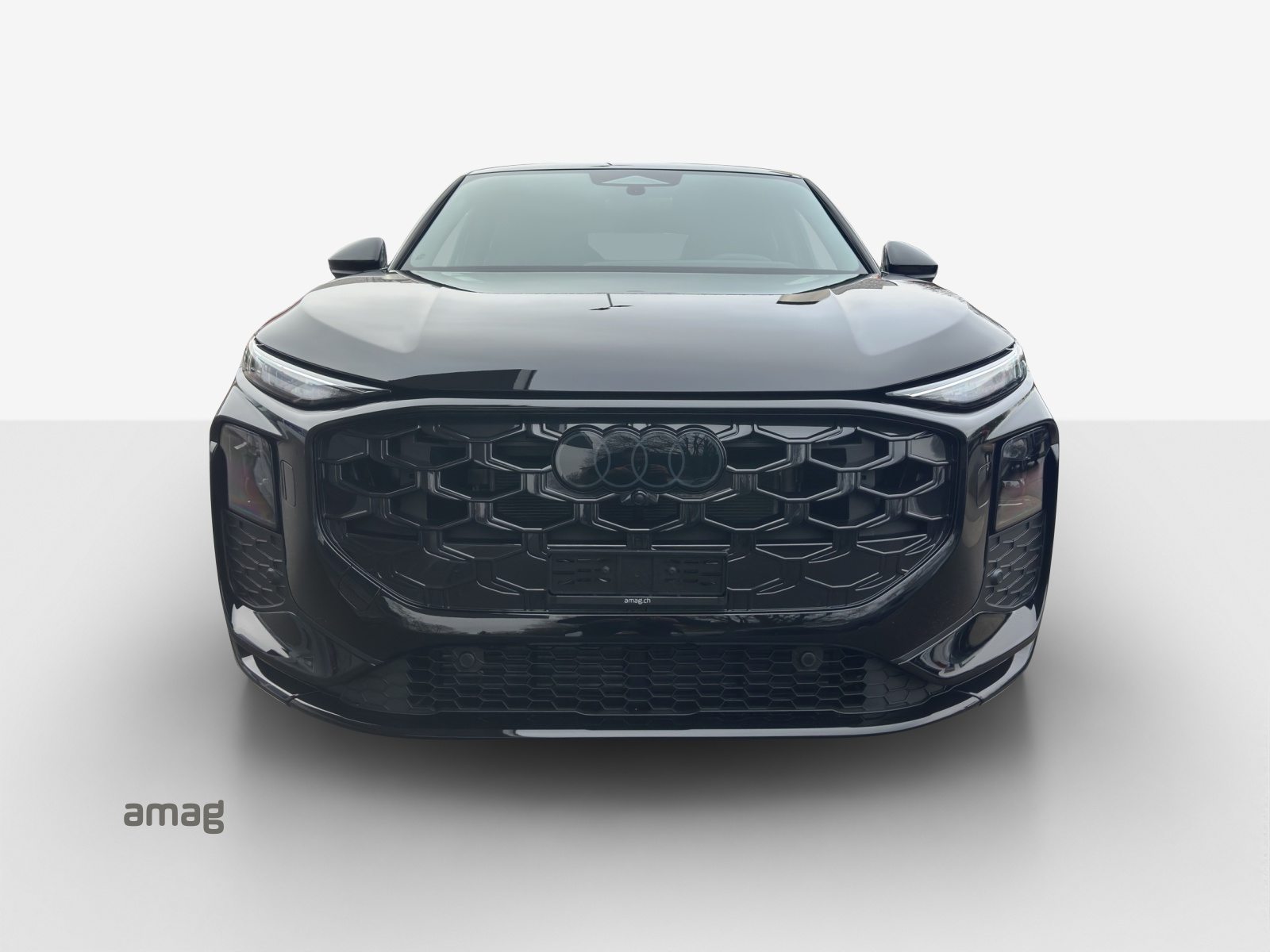 AUDI Q3 SB TFSI 110 kW, Benzin, Neuwagen, Automat - 7