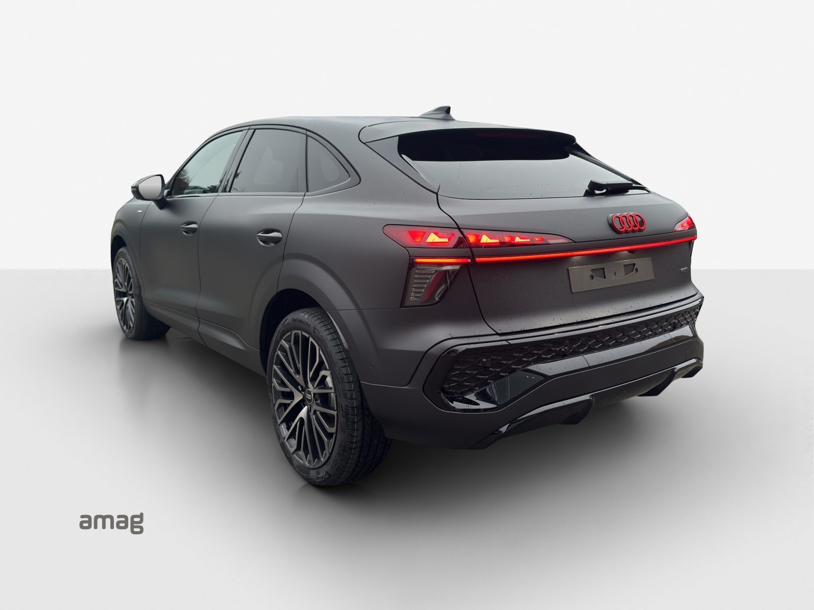 AUDI Q3 SB TFSI 195 kW, Benzina, Auto nuove, Automatico - 3