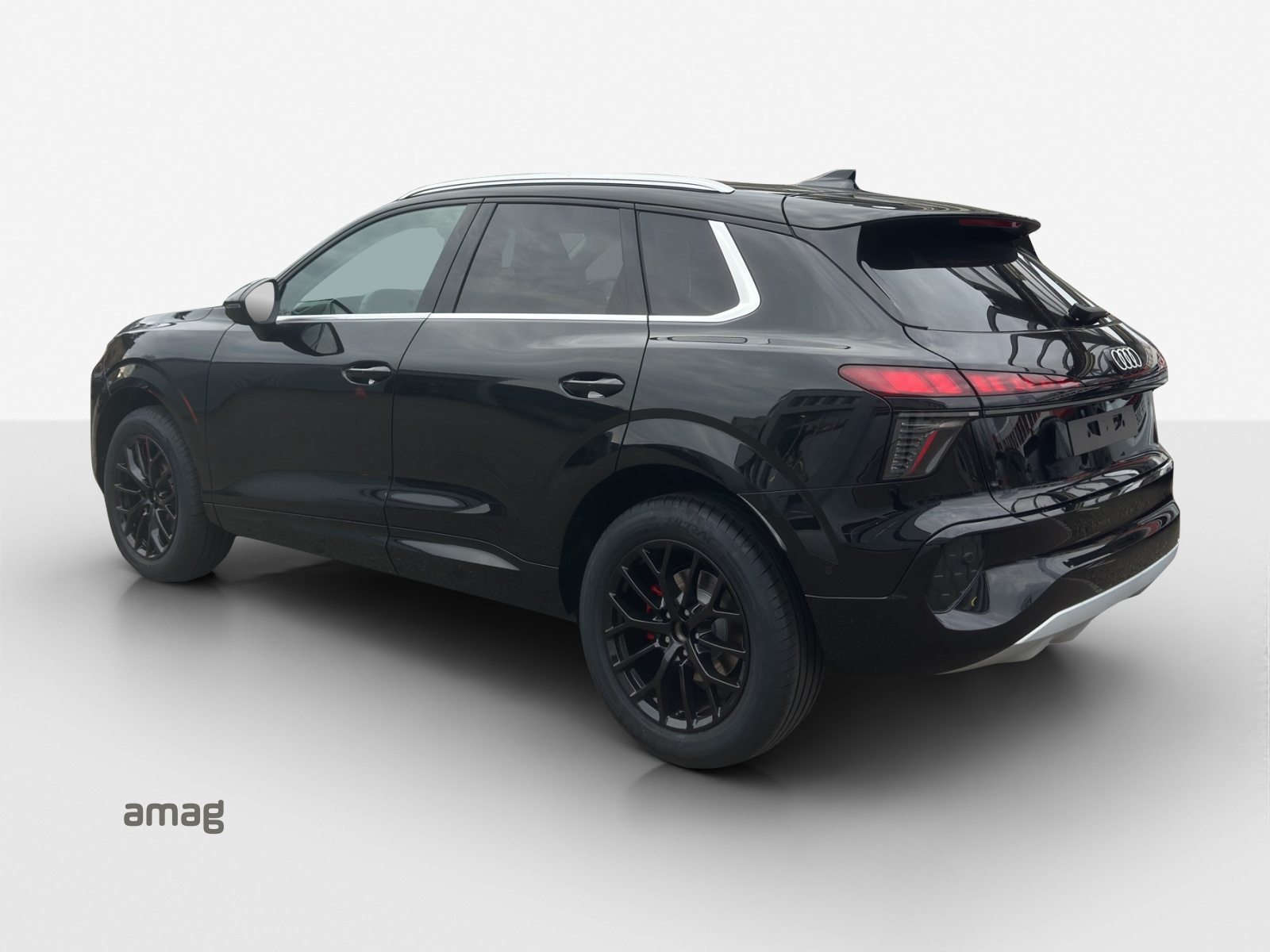 AUDI Q3 SUV TFSI 110 kW, Petrol, New car, Automatic - 3