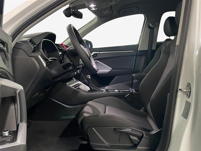 AUDI Q3, Occasion / Utilisé, Automatique - 7