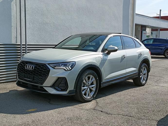 AUDI Q3 Sportback 45 TFSI e S line Attraction, Plug-in-Hybrid Petrol/Electric, Second hand / Used, Automatic