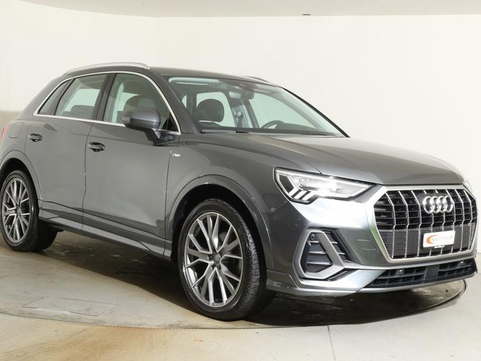 AUDI Q3 35 TFSI S line S-tronic, Mild-Hybrid Petrol/Electric, Second hand / Used, Automatic