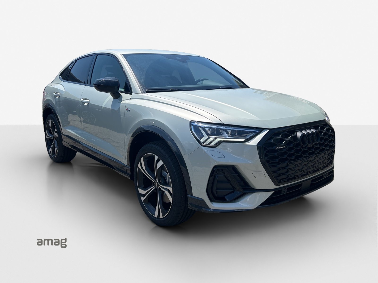 AUDI Q3 Sportback 40 TFSI S line, Petrol, Second hand / Used, Automatic - 6