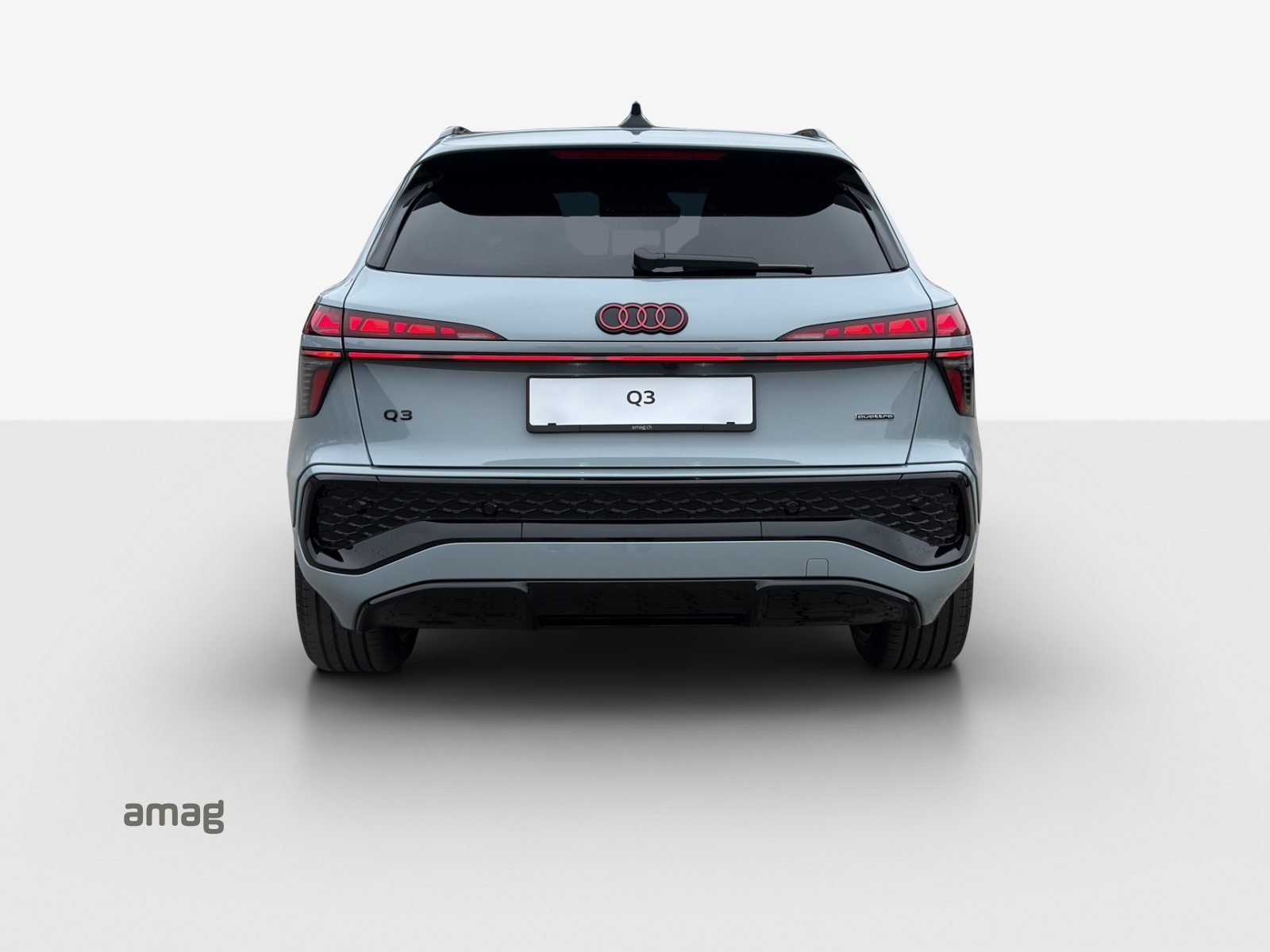 AUDI Q3 SUV TFSI 195 kW, Petrol, Second hand / Used, Automatic - 4