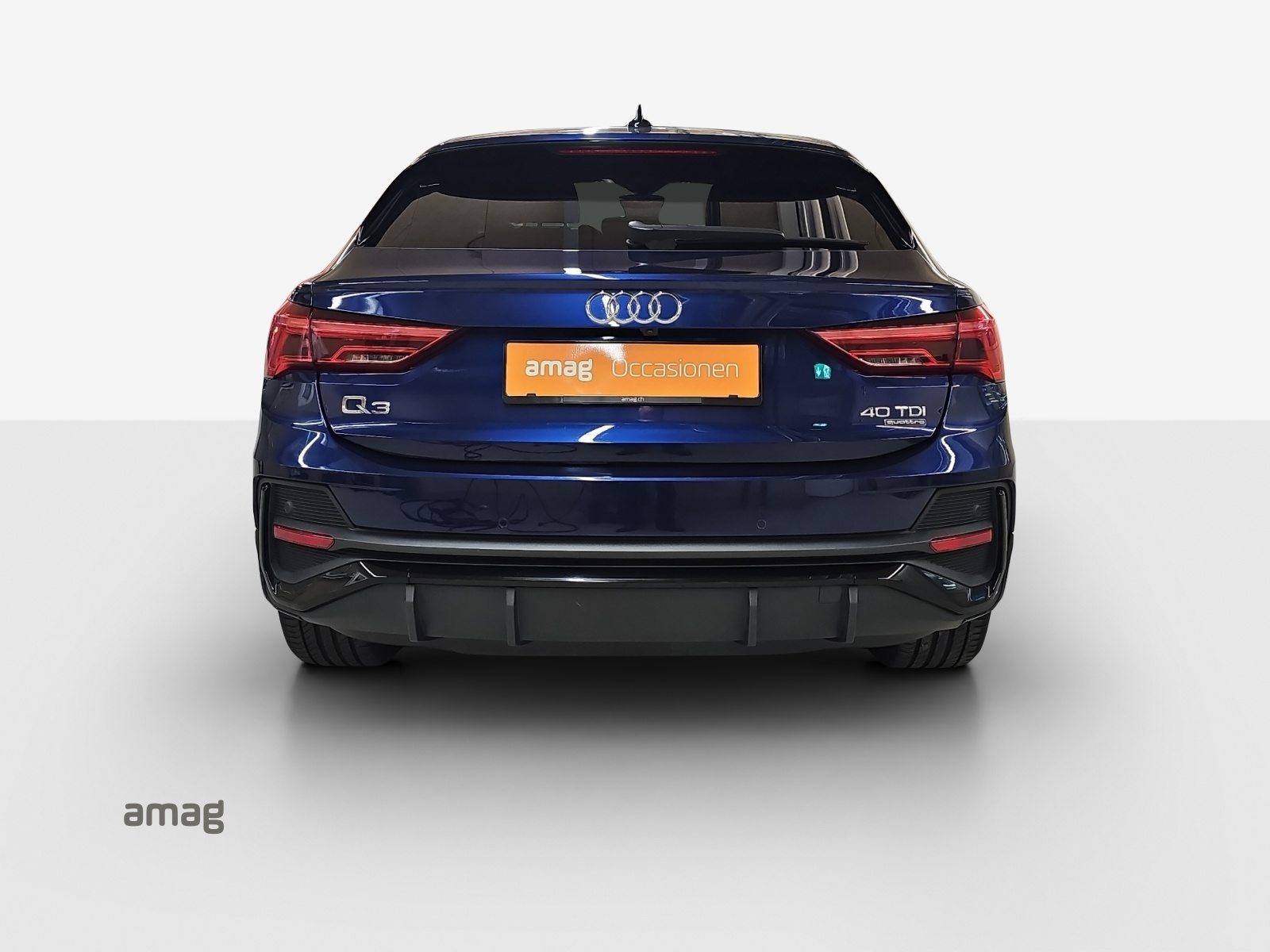 AUDI Q3 Sportback 40 TDI S line Attraction, Diesel, Second hand / Used, Automatic - 4