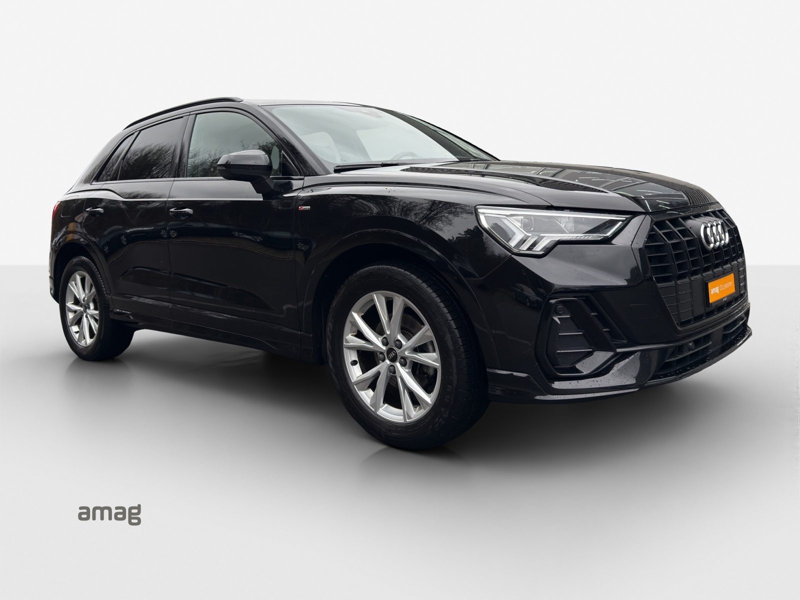 AUDI Q3 35 TFSI S line Attraction, Petrol, Second hand / Used, Automatic - 6