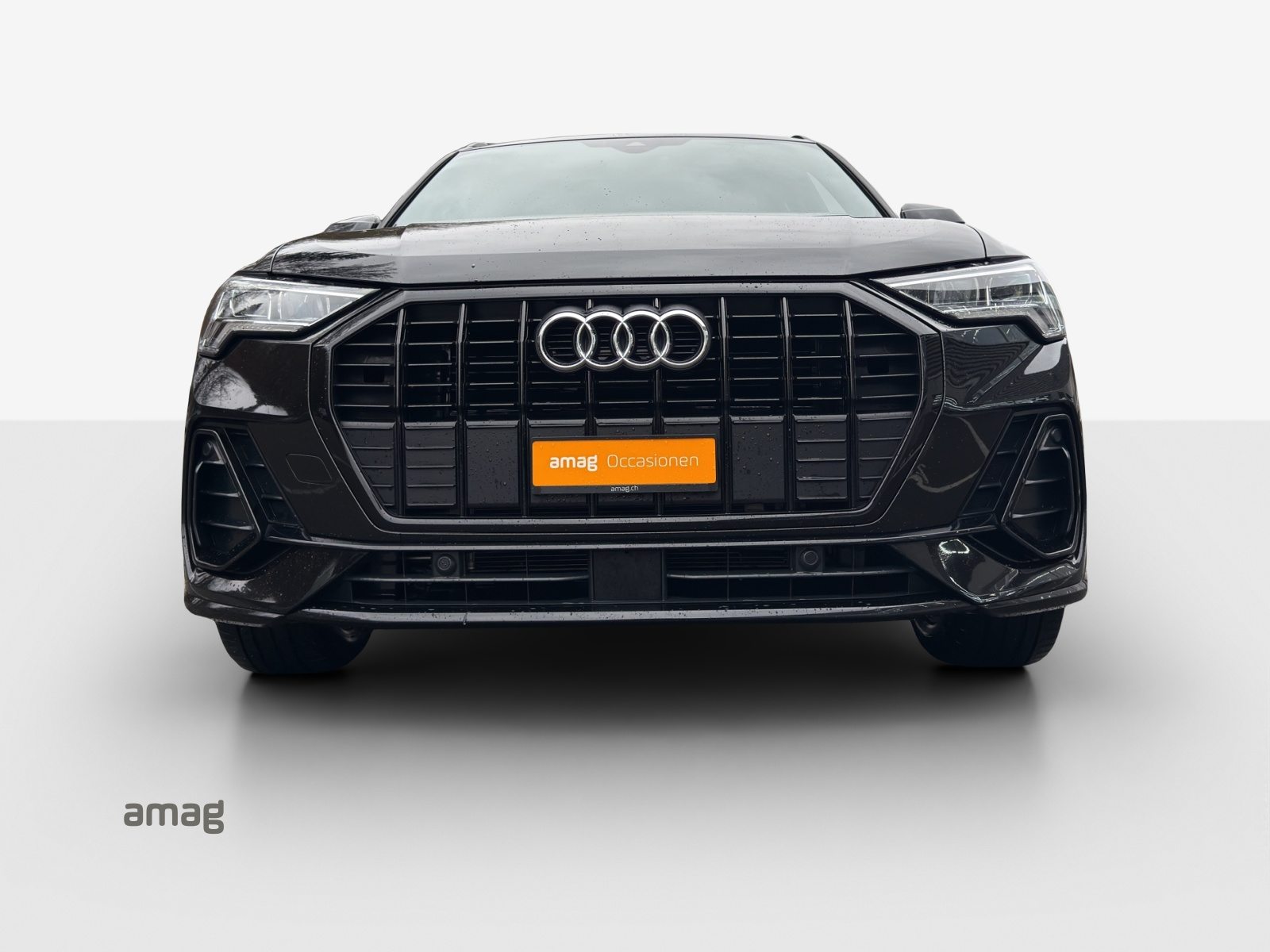 AUDI Q3 35 TFSI S line Attraction, Petrol, Second hand / Used, Automatic - 7