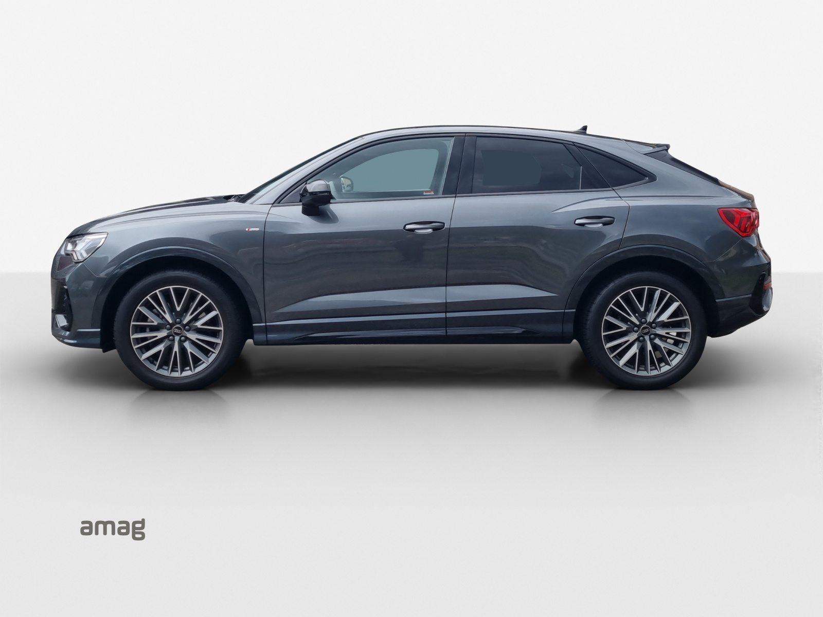 AUDI Q3 Sportback 40 TFSI S line, Benzina, Occasioni / Usate, Automatico - 2