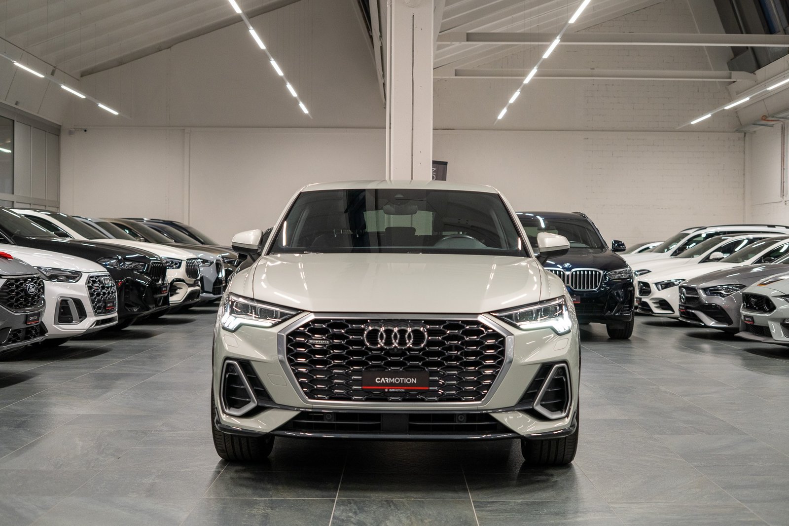 AUDI Q3 Sportback 2.0 45 TFSI S line quattro S-Tronic / CH-Fahrze, Petrol, Second hand / Used, Automatic - 2