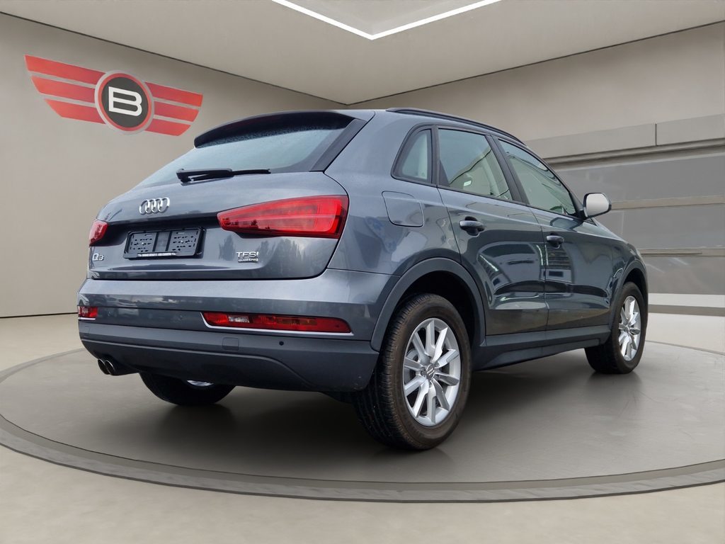 AUDI Q3 2.0 TFSI quattro S-Tronic, Benzin, Occasion / Gebraucht, Automat - 7