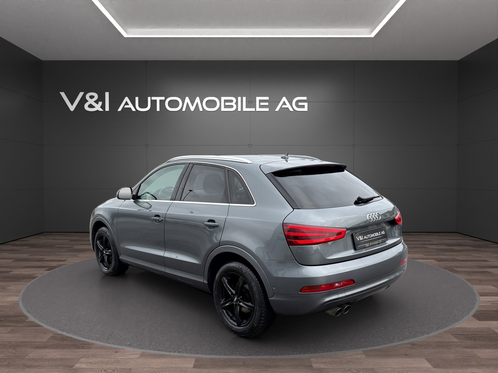 AUDI Q3 2.0 TFSI quattro S-tronic, Benzin, Occasion / Gebraucht, Automat - 3