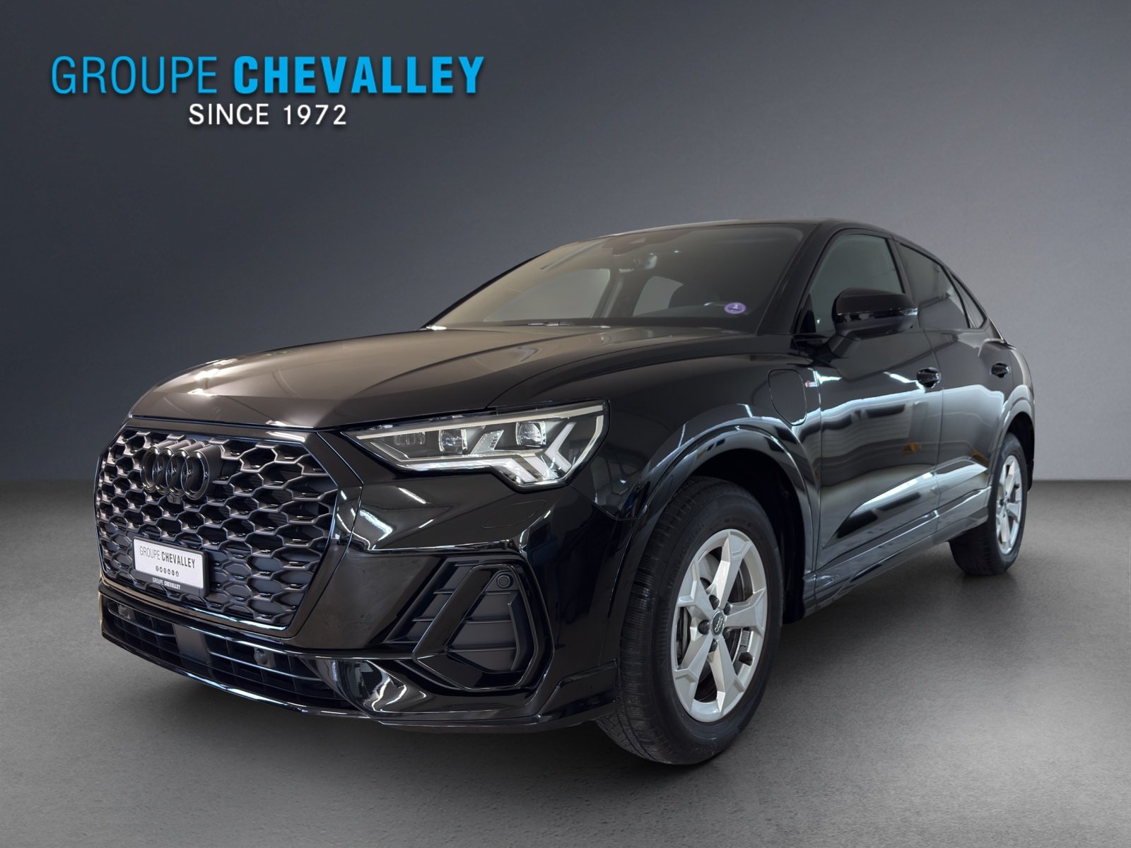 AUDI Q3 SB 45 e S li Attr S-tr