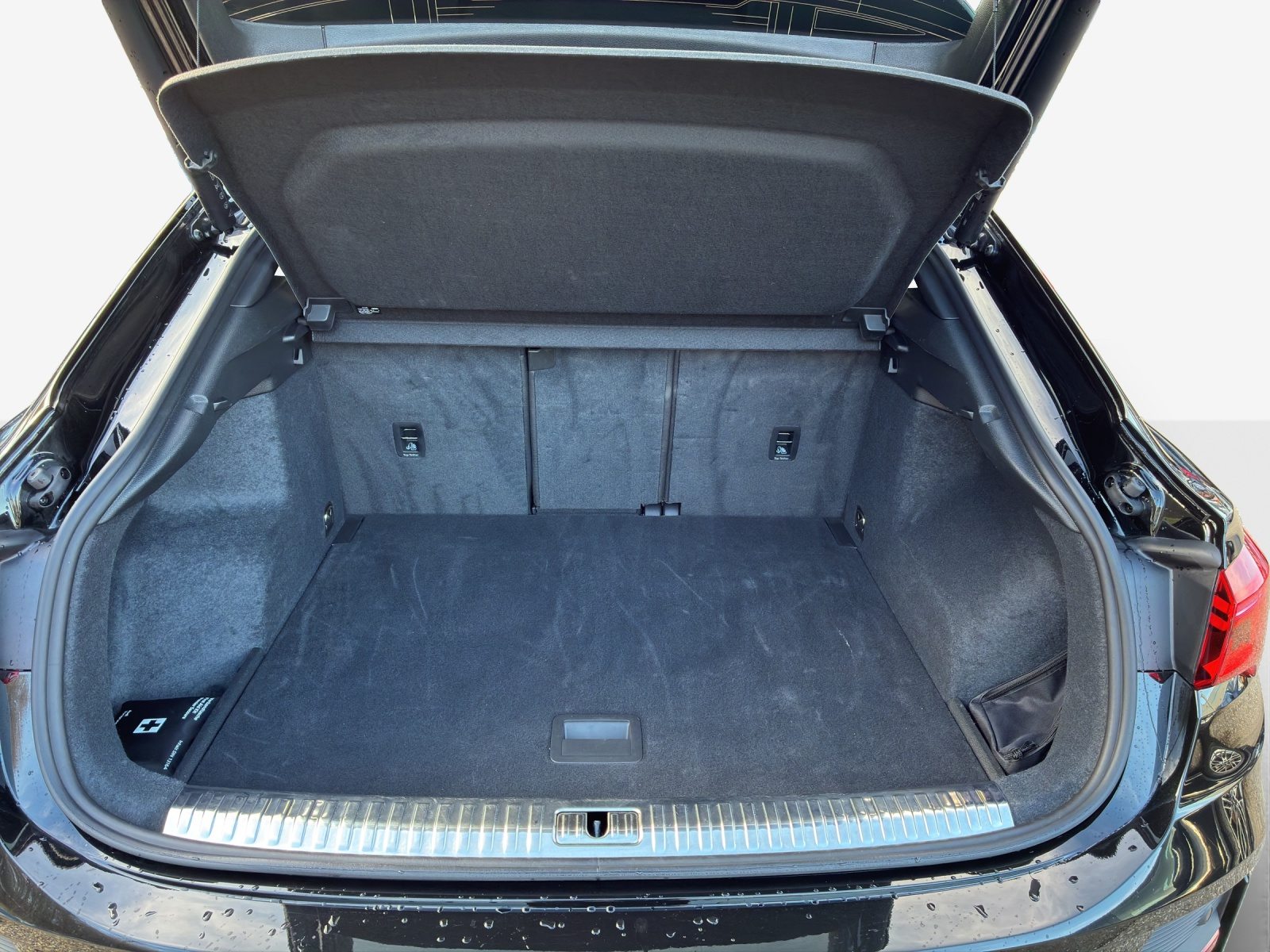 AUDI Q3 Sportback 40 TFSI S line, Benzin, Occasion / Gebraucht, Automat - 5