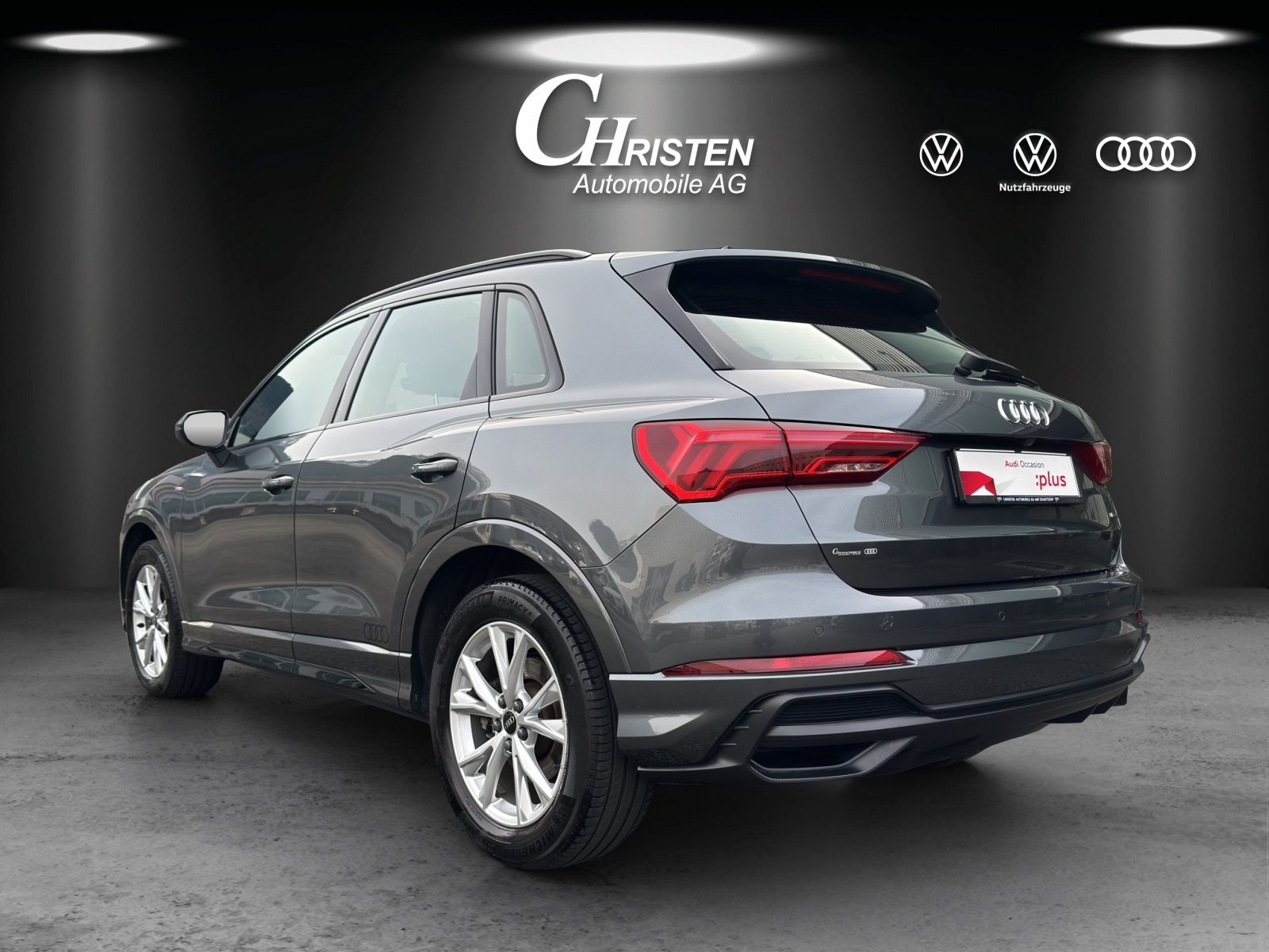 AUDI Q3 40 TDI S line Attraction, Diesel, Second hand / Used, Automatic - 4