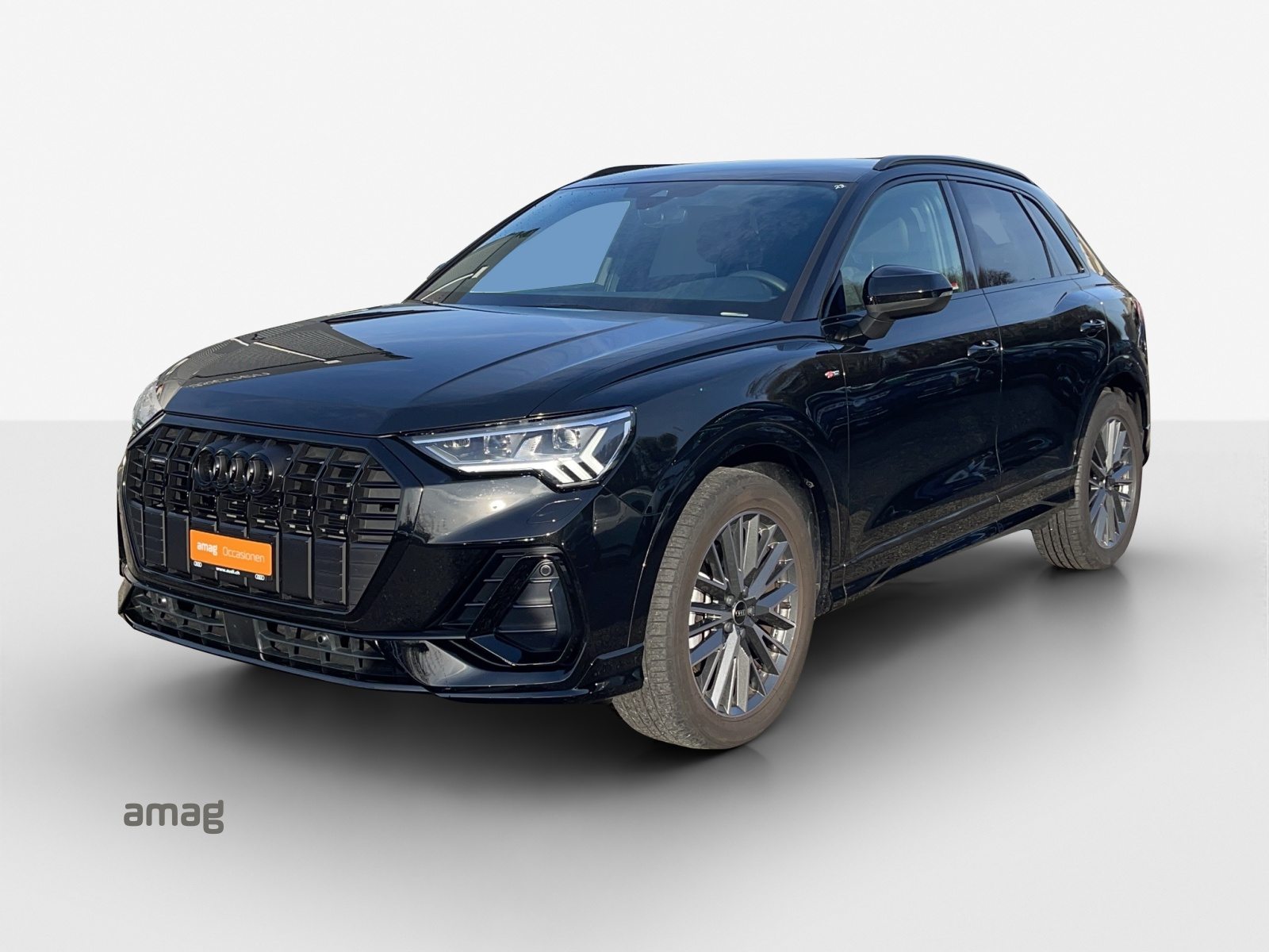 AUDI Q3 40 TFSI S line, Benzin, Occasion / Gebraucht, Automat