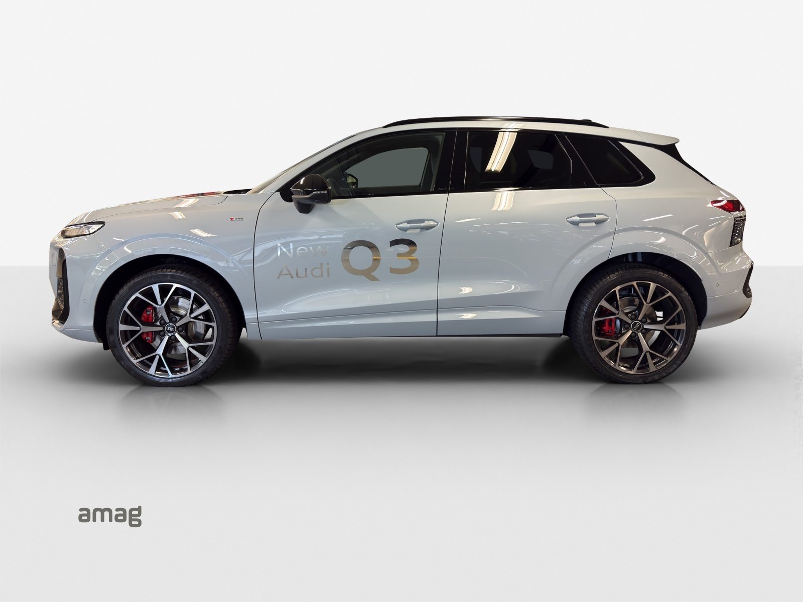 AUDI Q3 SUV TFSI 195 kW, Petrol, Ex-demonstrator, Automatic - 2