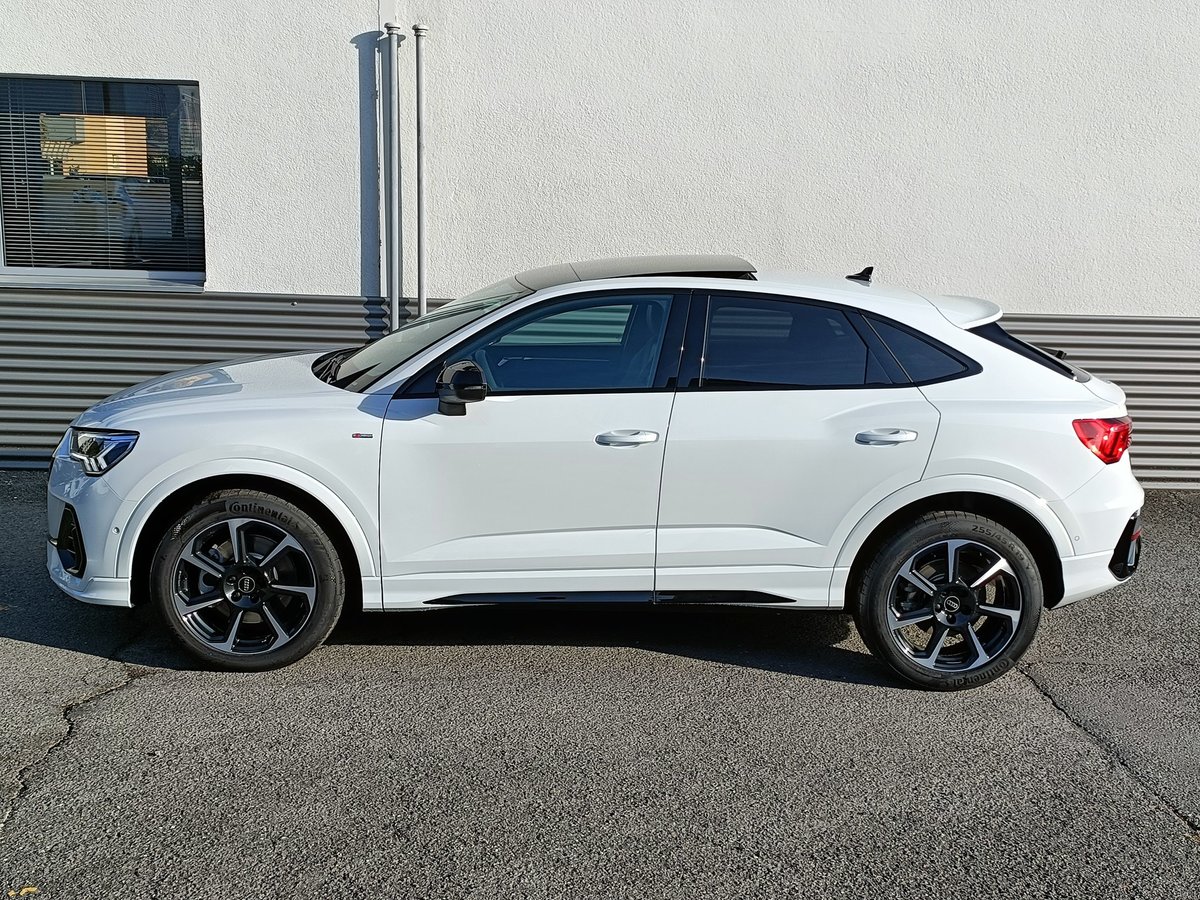 AUDI Q3 Sportback 40 TFSI S line quattro S-tronic, Benzin, Vorführwagen, Automat - 2