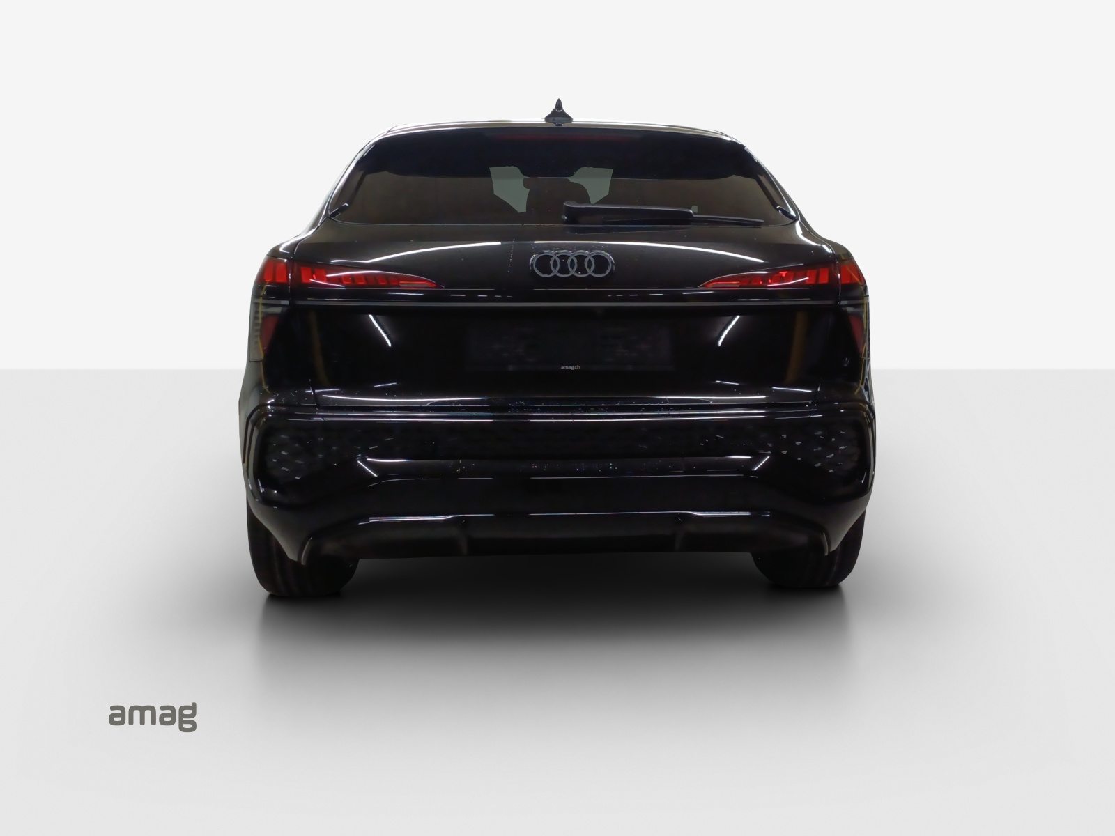 AUDI Q3 SB TFSI 110 kW, Benzin, Vorführwagen, Automat - 4