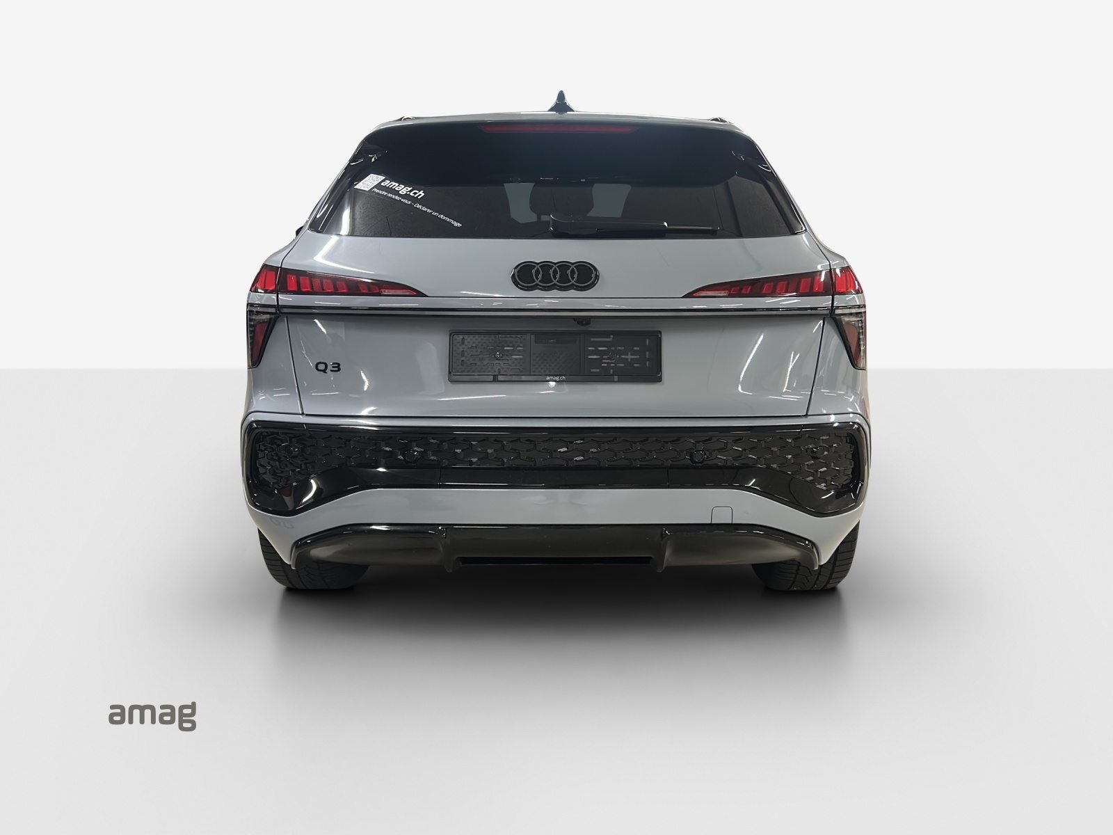 AUDI Q3 SUV TFSI 110 kW, Petrol, Ex-demonstrator, Automatic - 4