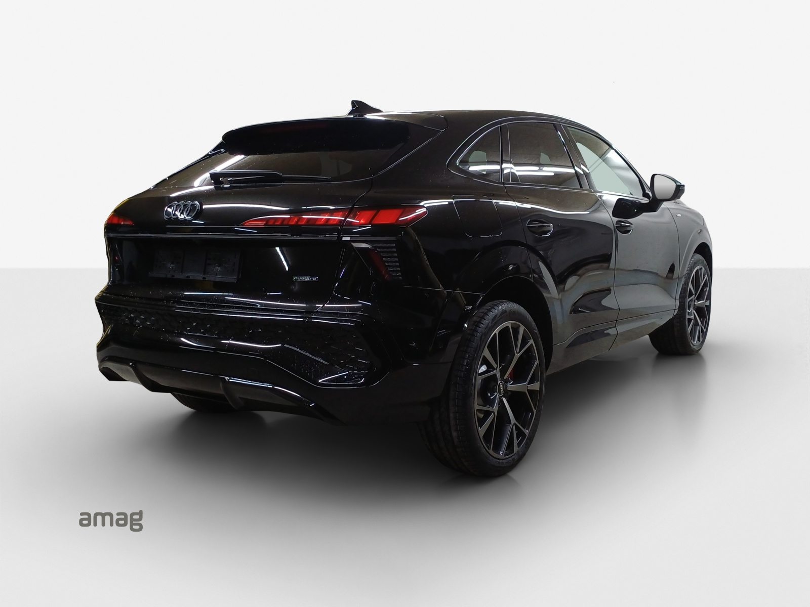 AUDI Q3 SB TFSI 195 kW, Petrol, Ex-demonstrator, Automatic - 5