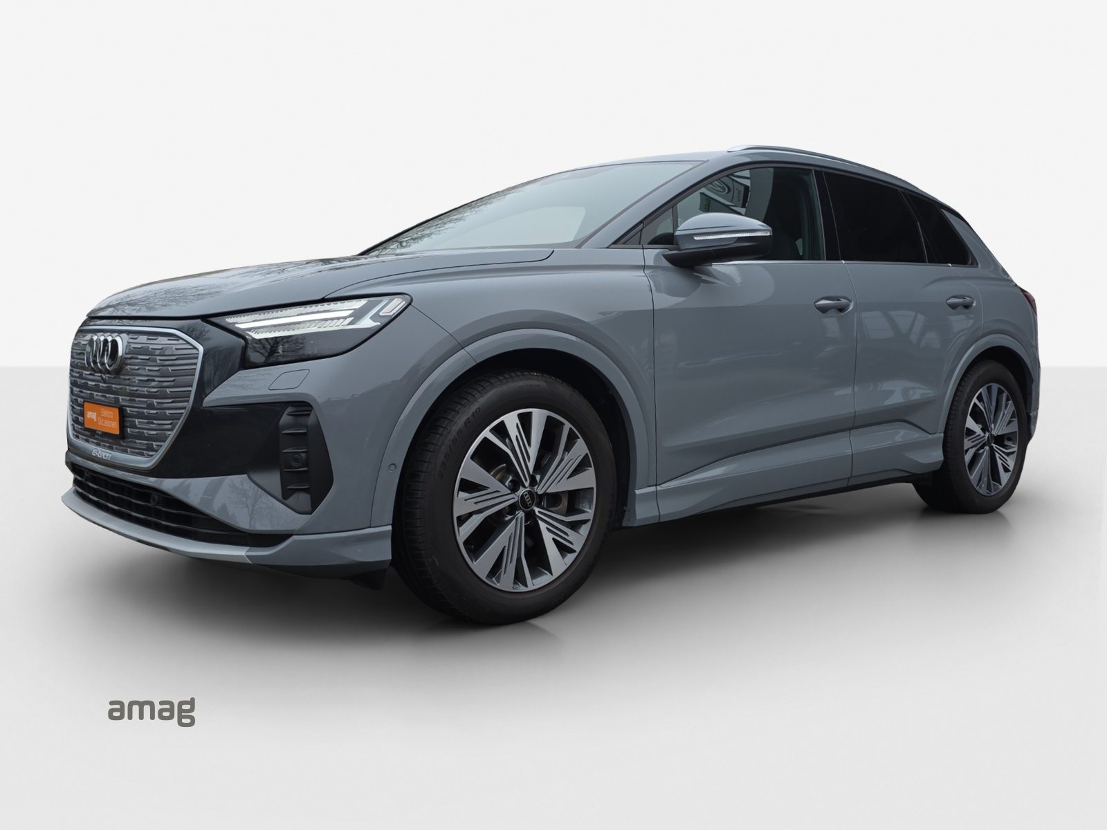 AUDI Q4 50 e-tron quattro