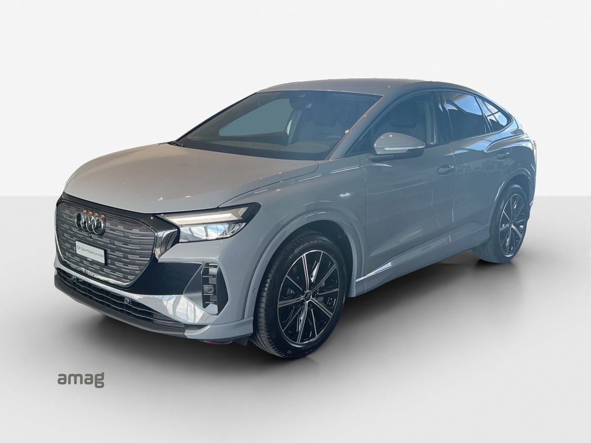 AUDI Q4 SB 45 e-tron