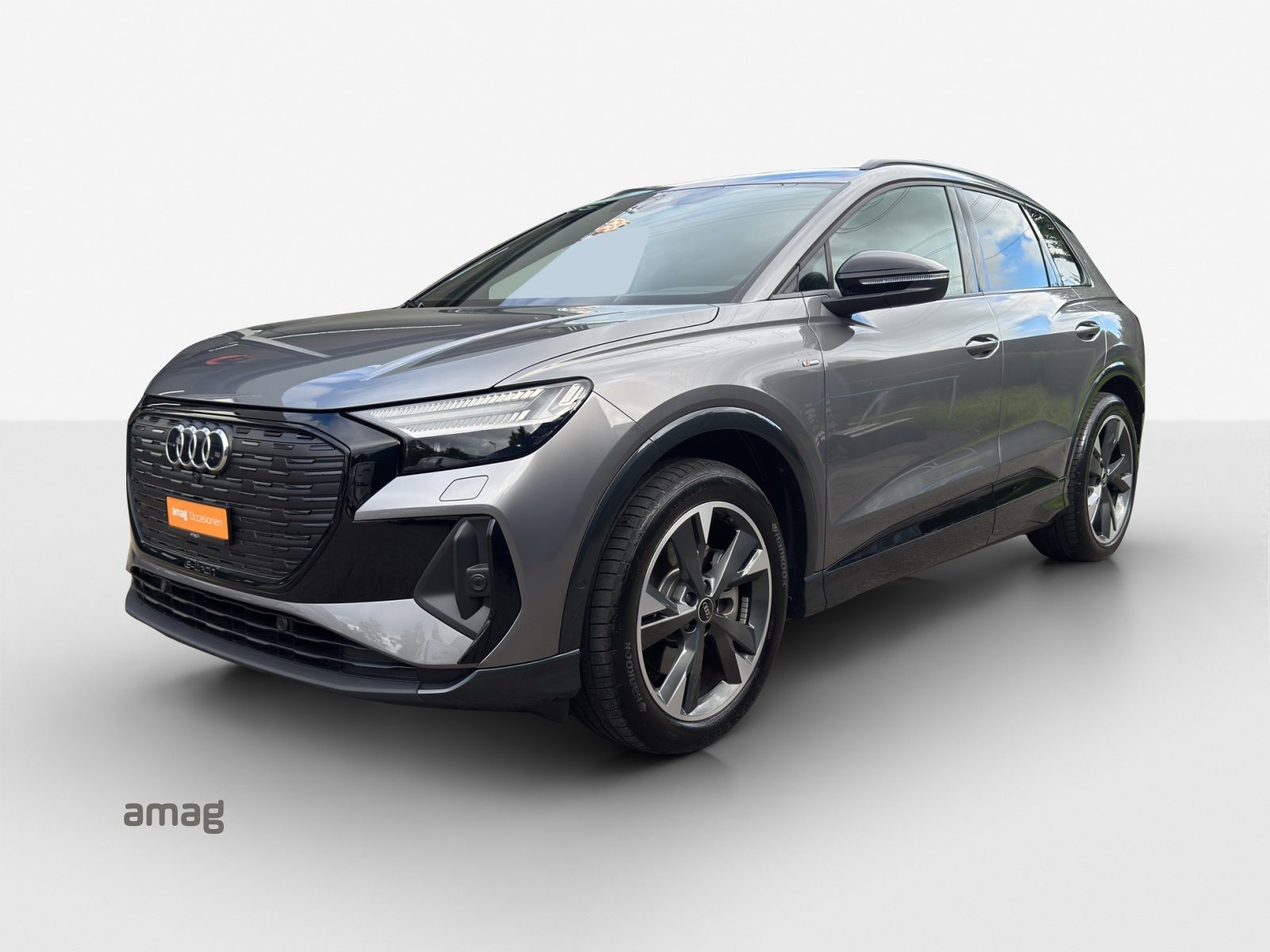 AUDI Q4 55 e-tron quattro