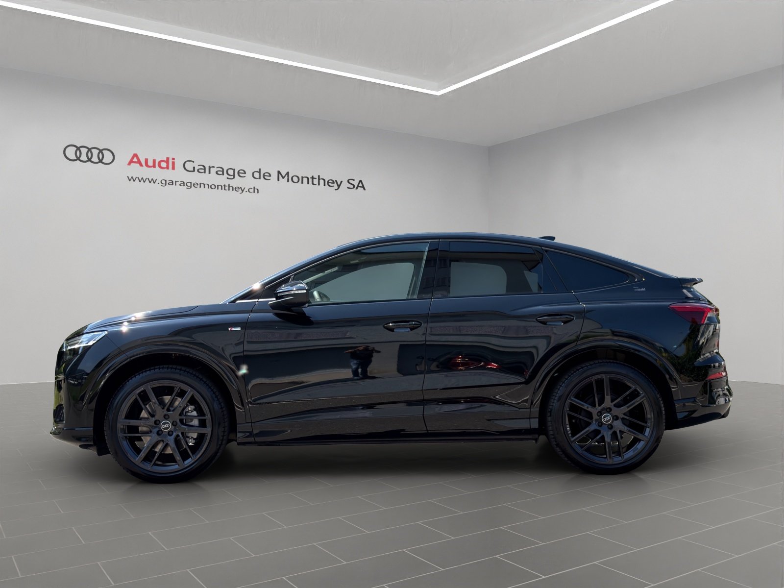 AUDI Q4 Sportback e-tron quattro performance Swiss Ski, Elettrica, Auto nuove, Automatico - 5