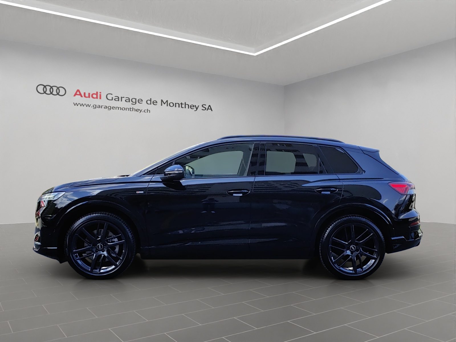 AUDI Q4 e-tron SUV quattro performance Attraction, Elettrica, Auto nuove, Automatico - 2