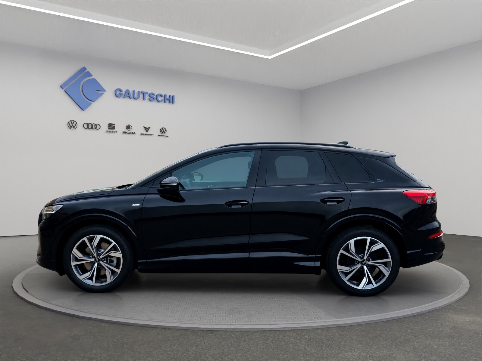 AUDI Q4 e-tron SUV quattro performance Swiss Ski, Elektro, Neuwagen, Automatik - 2