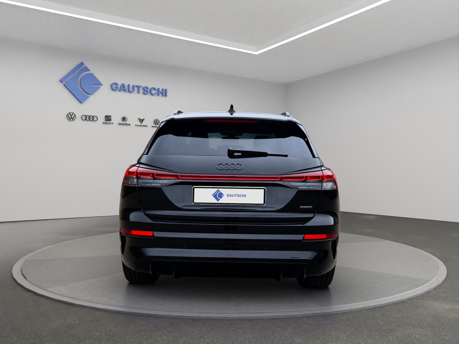 AUDI Q4 e-tron SUV quattro performance Swiss Ski, Elektro, Neuwagen, Automatik - 4
