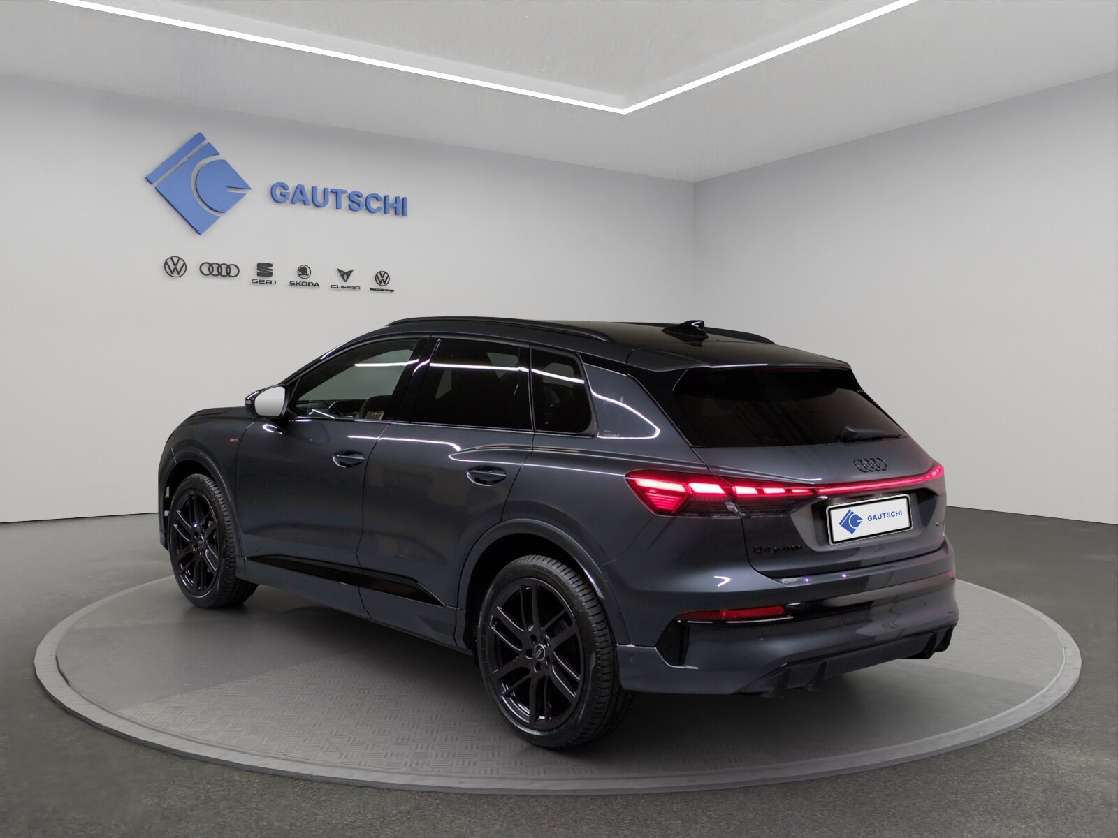 AUDI Q4 e-tron SUV quattro performance Swiss Ski, Elektro, Neuwagen, Automatik - 3
