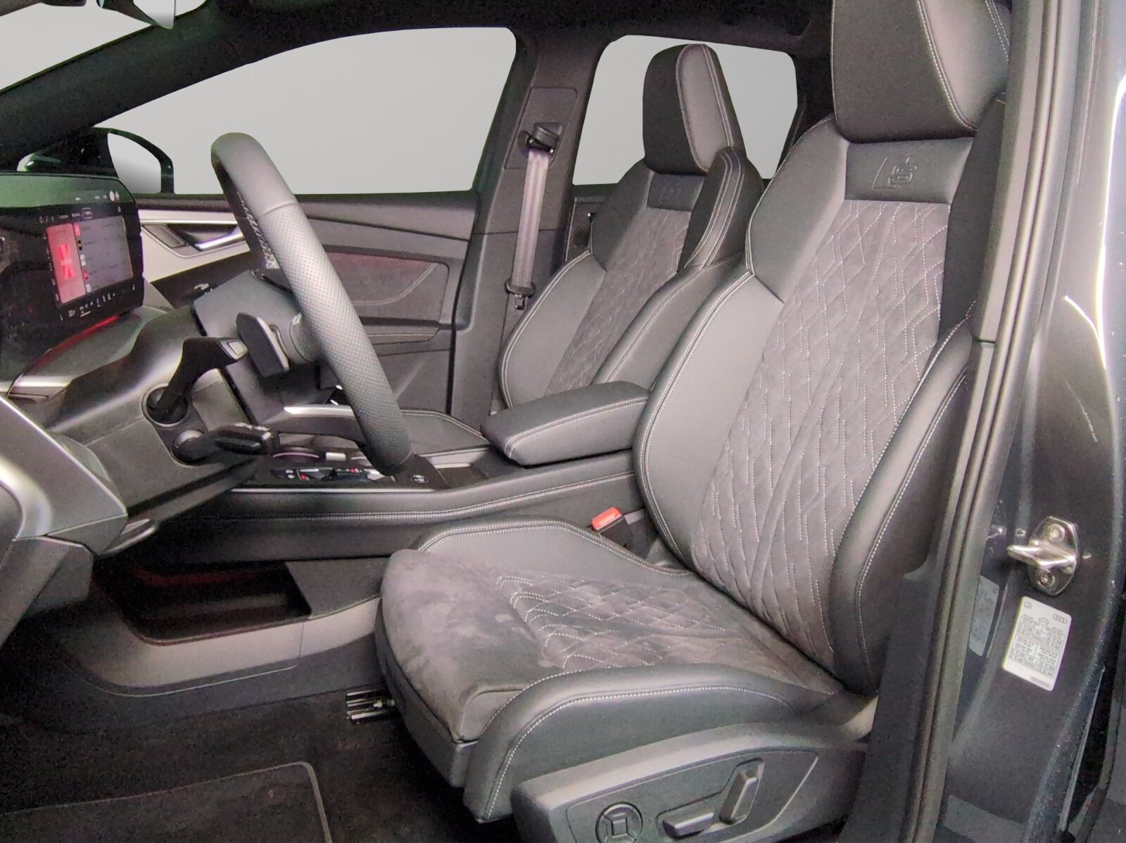 AUDI Q4 e-tron SUV quattro performance Swiss Ski, Elektro, Neuwagen, Automatik - 6