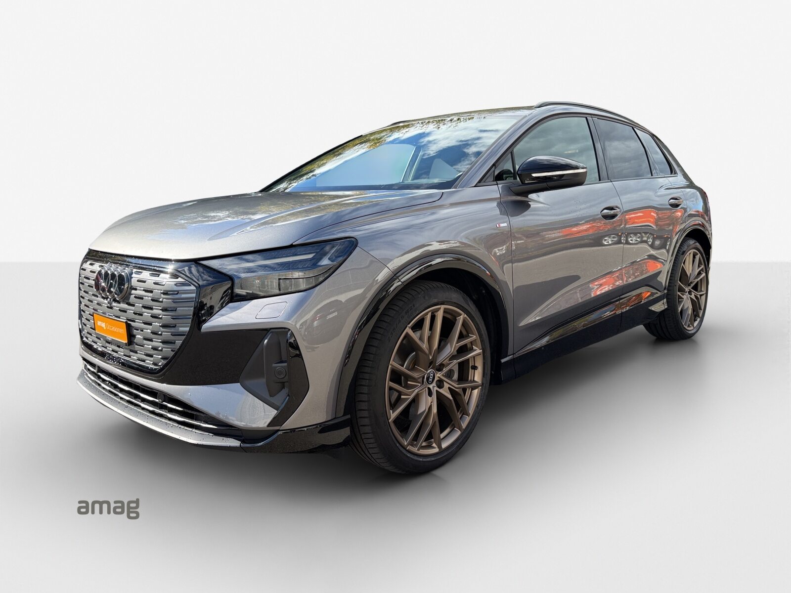 AUDI Q4 e-tron 50 quattro