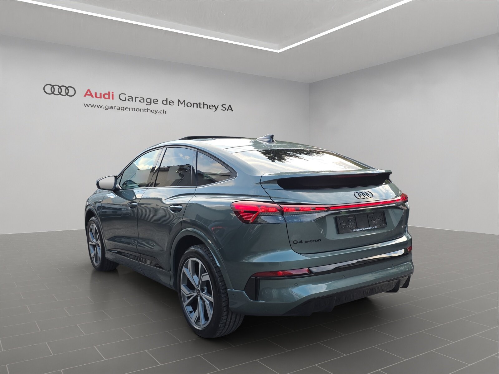 AUDI Q4 Sportback e-tron quattro performance Swiss Ski, Elektro, Vorführwagen, Automatik - 6
