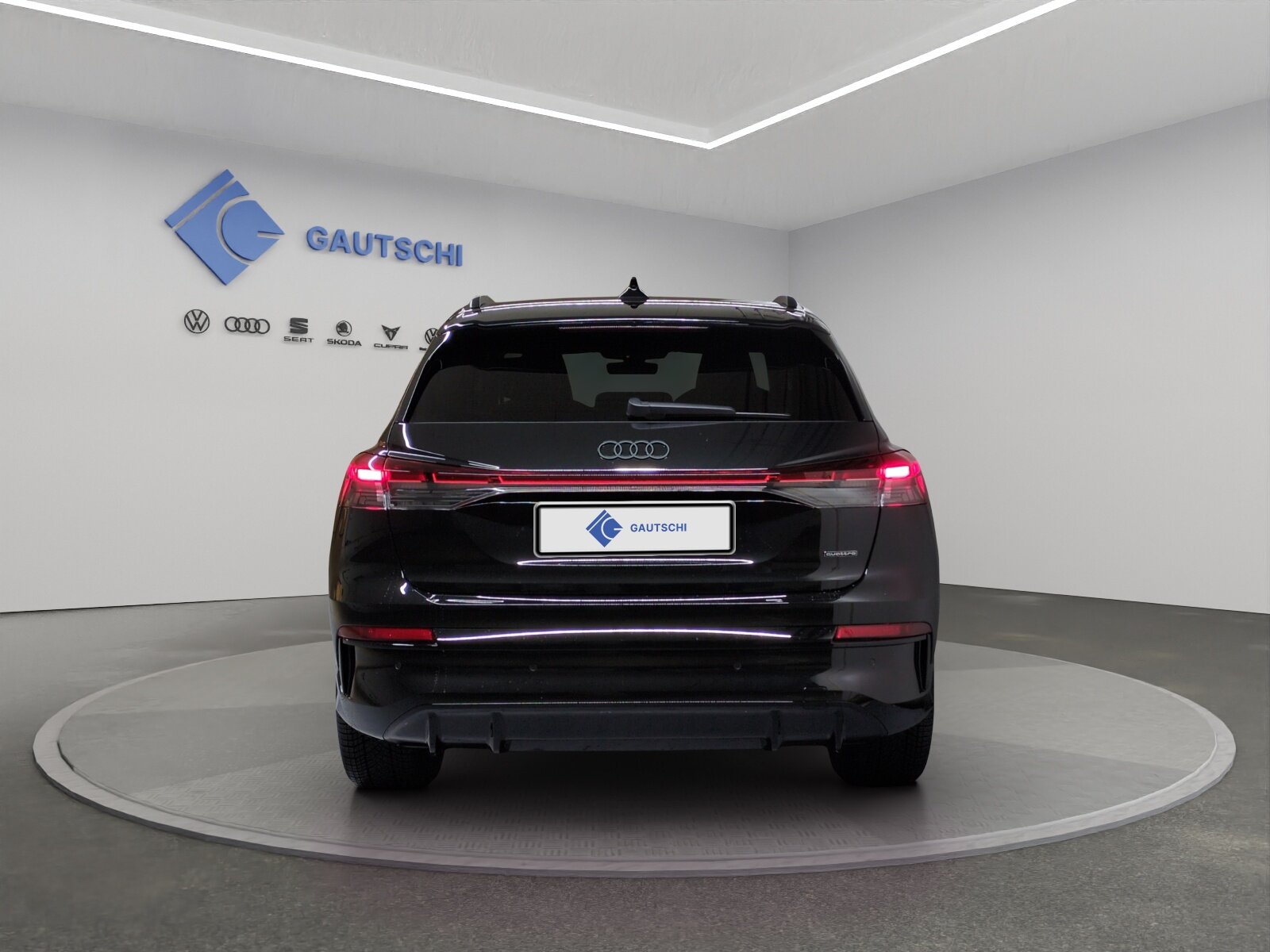 AUDI Q4 e-tron SUV quattro performance Swiss Ski, Électrique, Voiture de démonstration, Automatique - 4