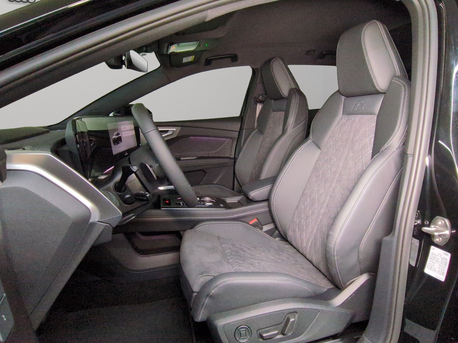 AUDI Q4 e-tron SUV quattro performance Swiss Ski, Électrique, Voiture de démonstration, Automatique - 6