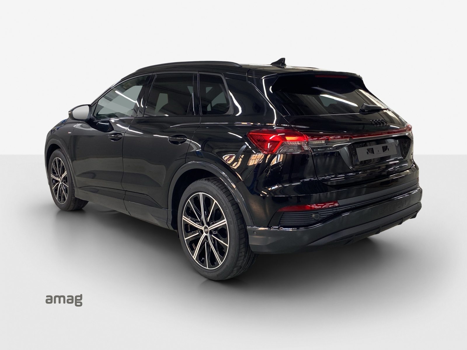 AUDI Q4 45 e-tron quattro Attraction, Électrique, Véhicule neuf pré-immatriculé, Automatique - 3