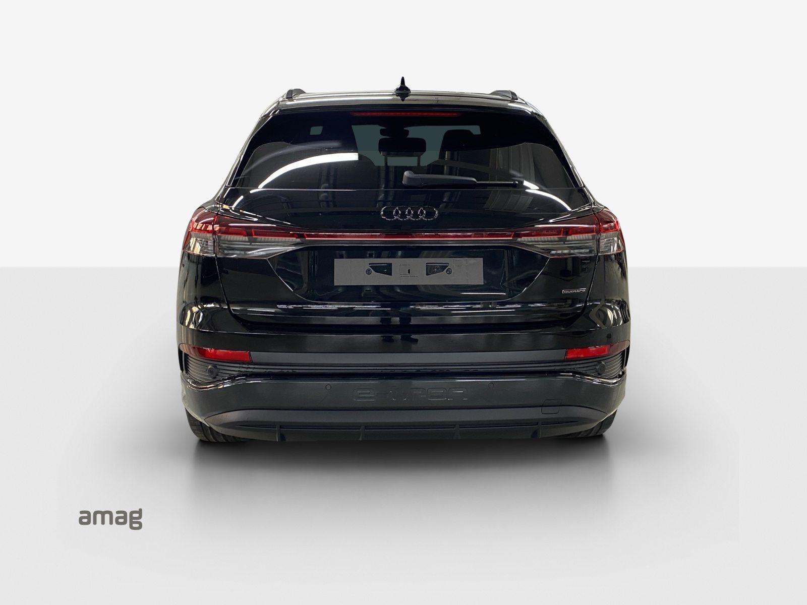 AUDI Q4 45 e-tron quattro Attraction, Électrique, Véhicule neuf pré-immatriculé, Automatique - 4