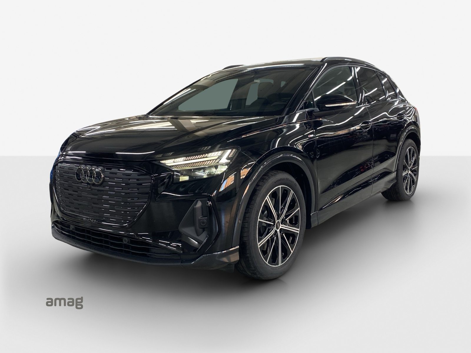 AUDI Q4 45 e-tron quattro Attraction