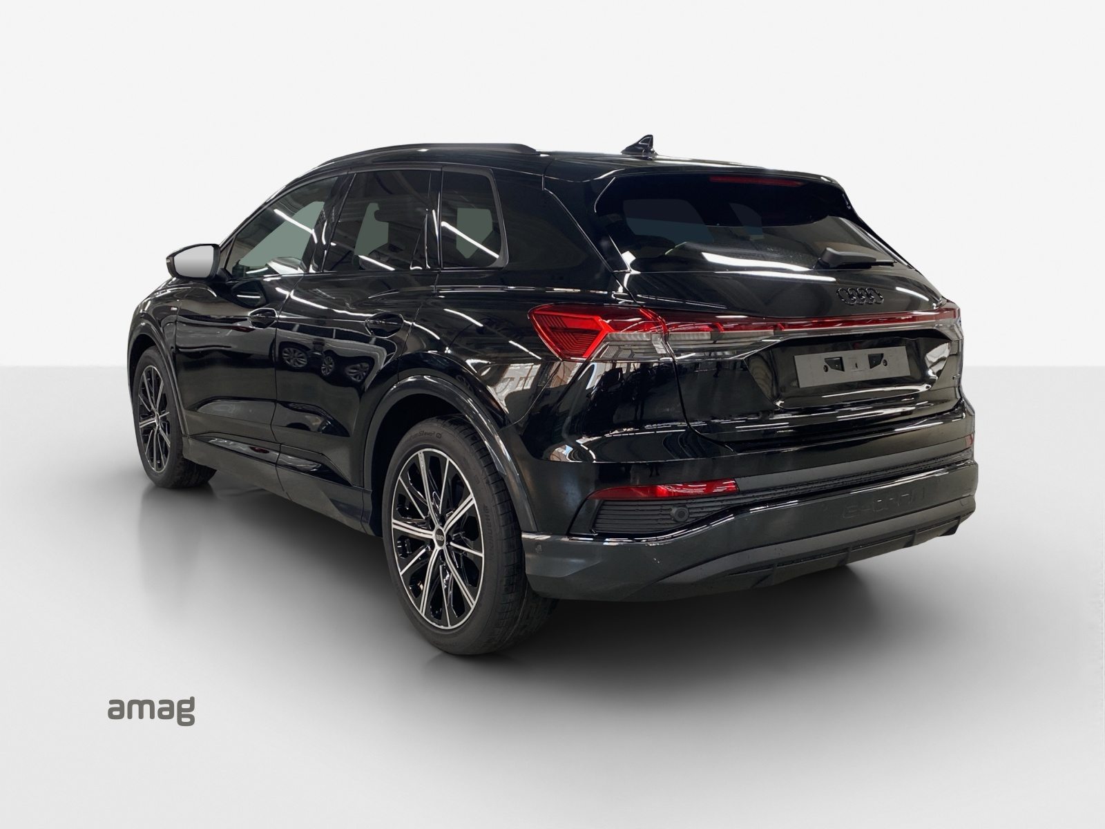 AUDI Q4 45 e-tron quattro Attraction, Électrique, Véhicule neuf pré-immatriculé, Automatique - 3